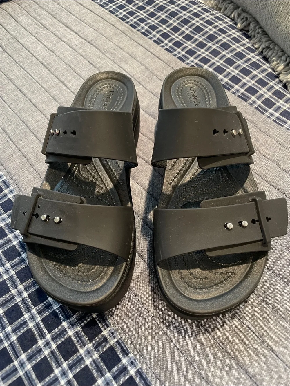 Crocs LiteRide Adjustable Width Platform Slide Sandals in Black 7W